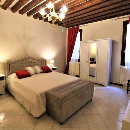 Central And Spacious Apartment Veneza Exterior foto