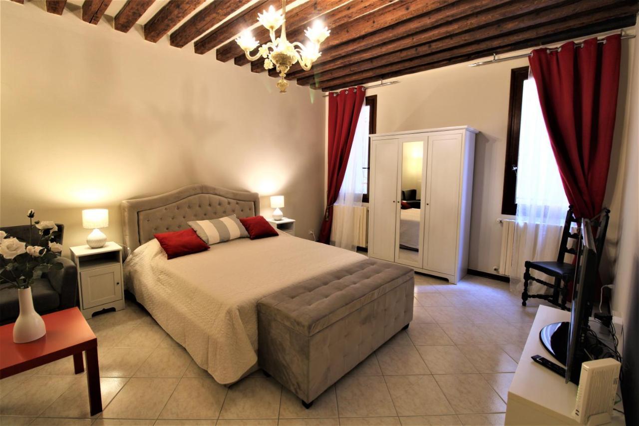 Central And Spacious Apartment Veneza Exterior foto